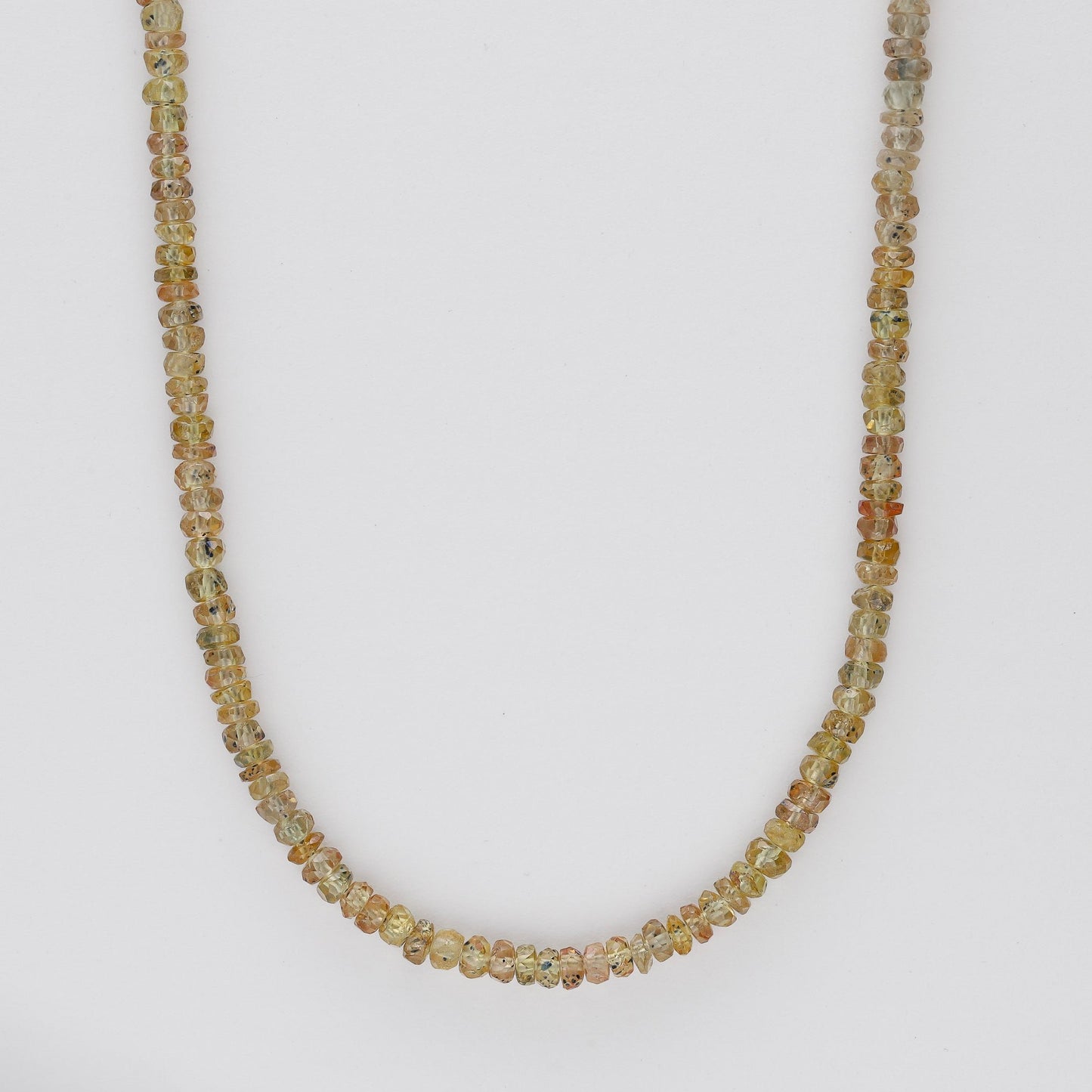 Collar de piedra preciosa Zafiro Padparadscha con cierre reasa de acero y bañado en oro de 18K-Bendita Eva