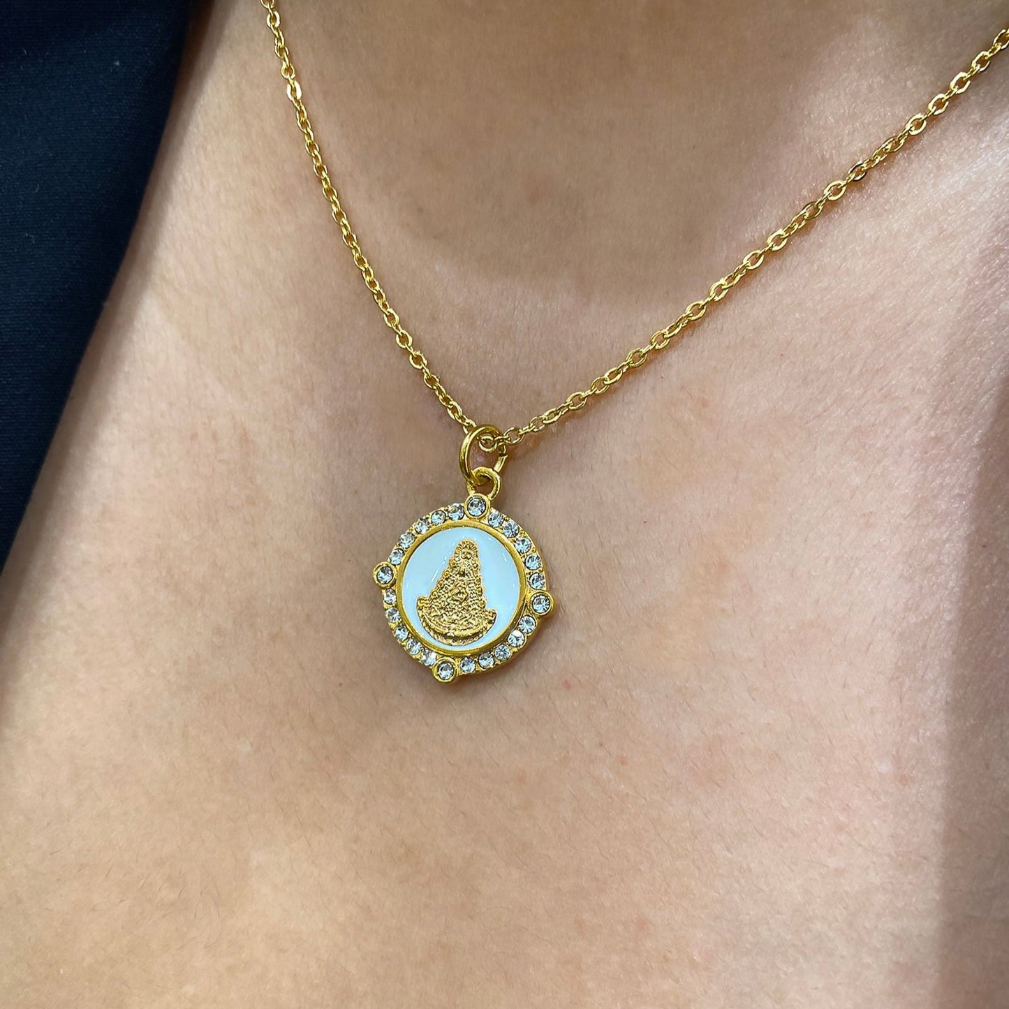 Colgante Virgen del Rocio con circonitas - Bendita Eva