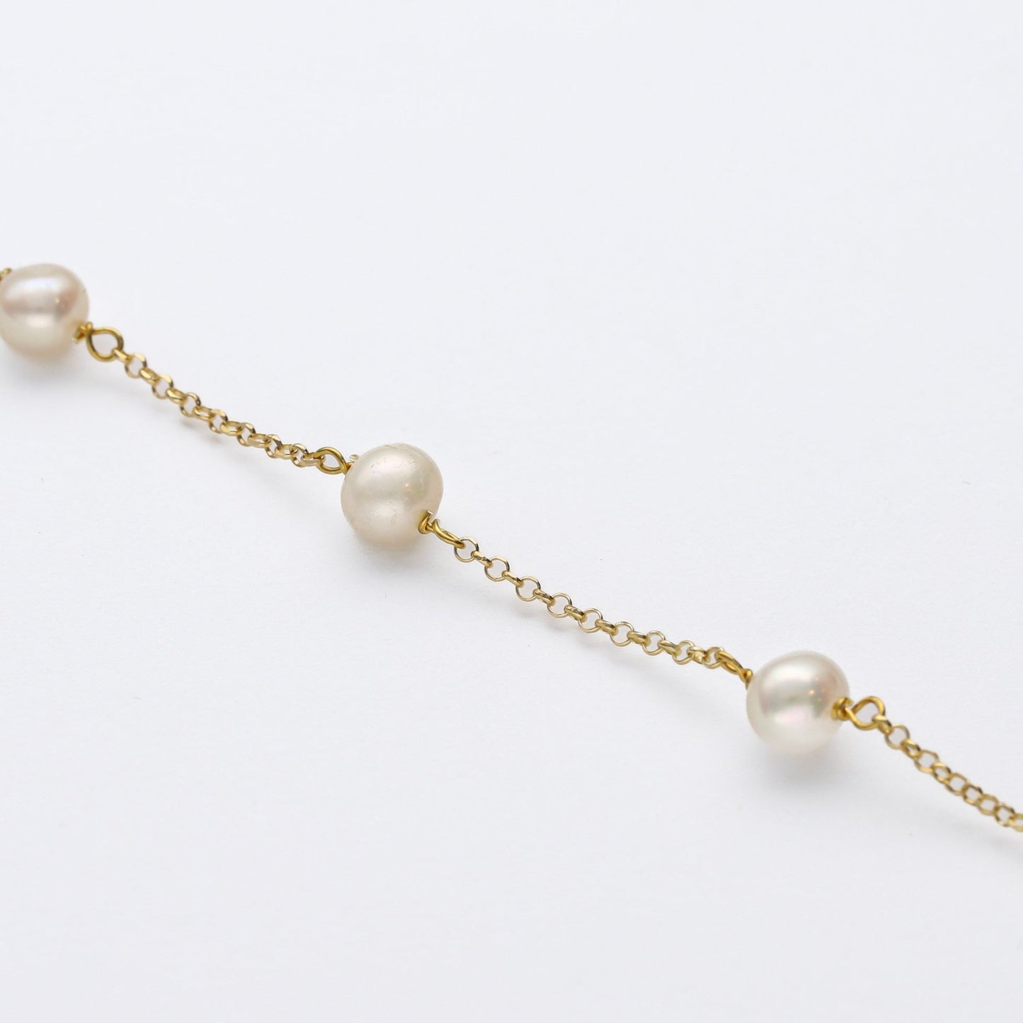 Pulsera de cadena fina con perlas naturales y cierre ajustable reasa - Bendita Eva