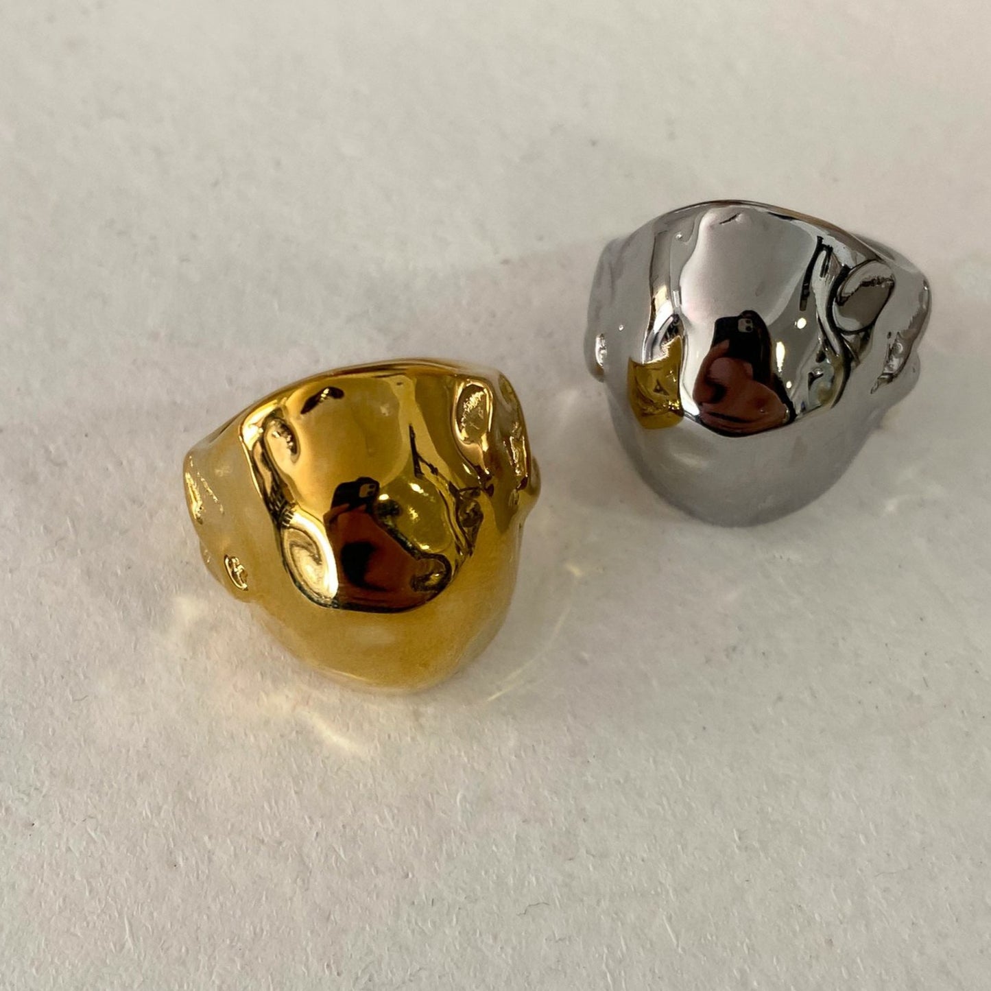 anillo martilleado acero inoxidable - Bendita Eva