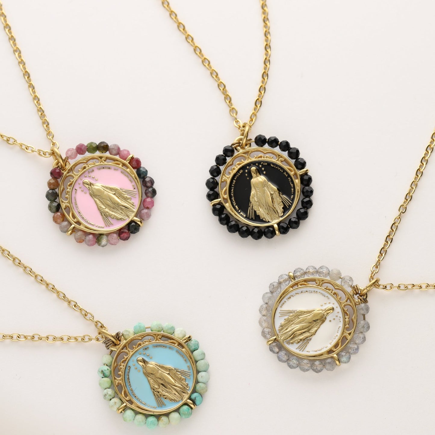 Medalla Virgen Milagrosa Onix waterproof - Bendita Eva