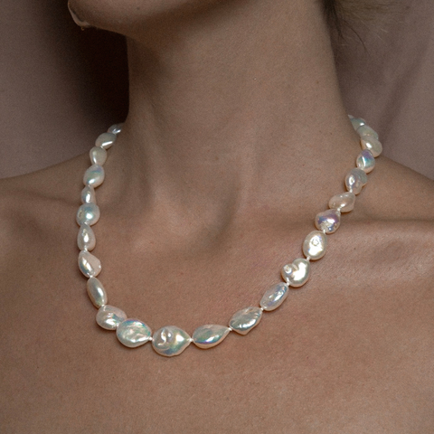 Collares de perlas naturales , perlas redondas y perlas barrocas enfilados a mano - Bendita Eva