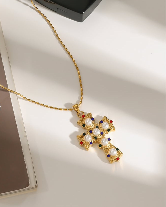 
                      
                        Colgante Cruz con perlas y circonitas
                      
                    