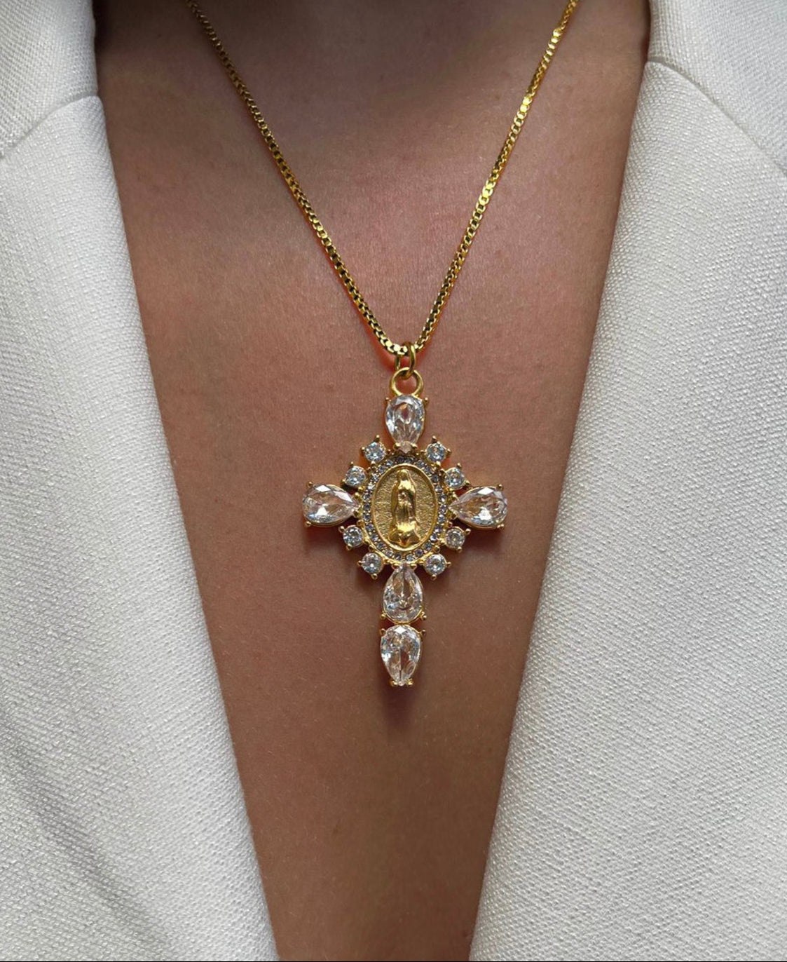  Colgante cruz con circonitas blancas de Bendita Eva