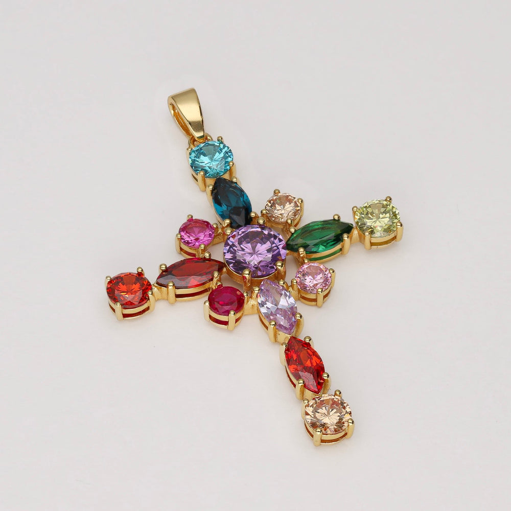 
                      
                        colgante de cruz de 3 cm con 14 piedras naturales de colores fabricada en plata de ley y bañada en oro de 18K - Bendita Eva
                      
                    