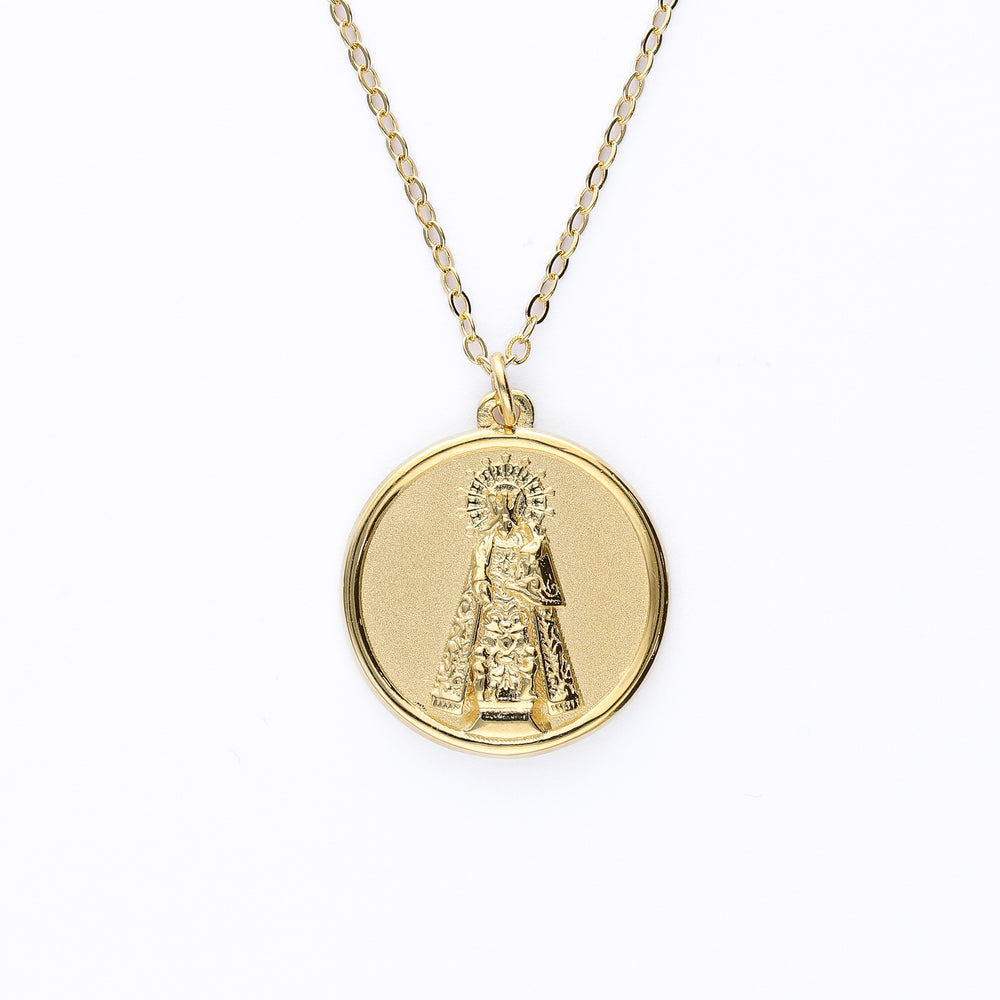 
                      
                        Medalla Virgen Desamparados fabricada en plata de ley y oro de 18K-Bendita Eva
                      
                    