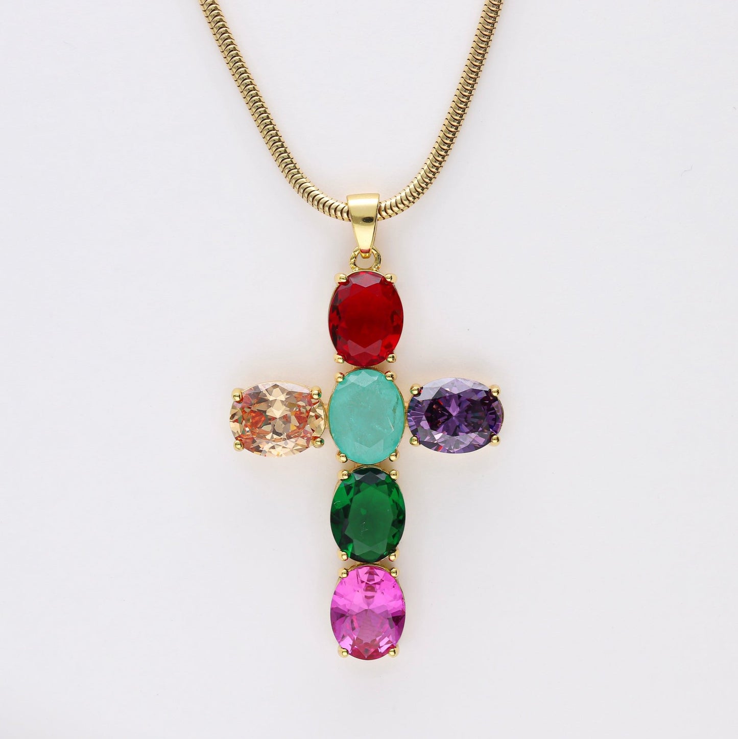 Colgante Cruz de 7 piedras naturales de 4 centímetros, fabricado en plata de ley y bañada en oro de 18 K - Bendita Eva