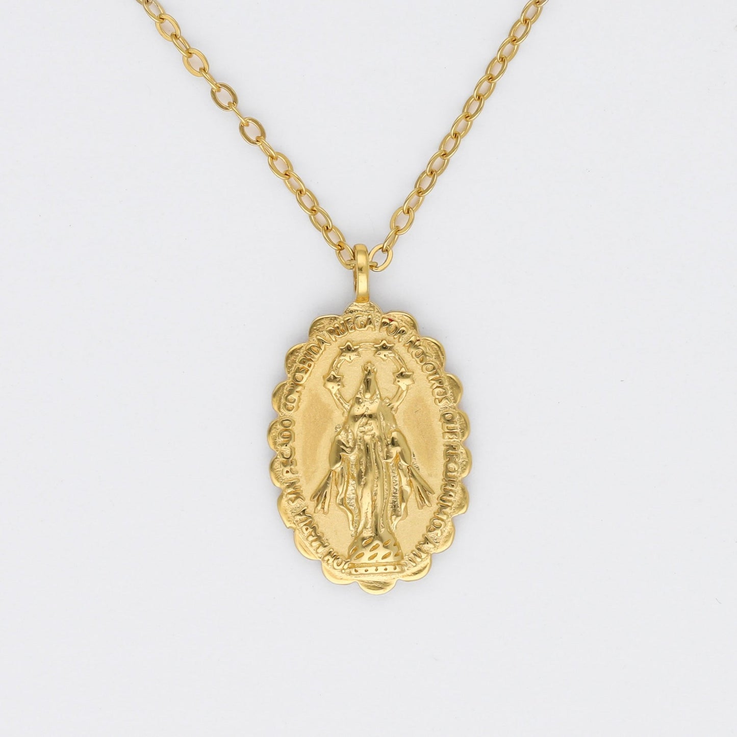 Medalla de la Virgen de la Milagrosa en plata de ley 925 bañada en oro de 18K, joya simbólica de protección de Bendita Eva.