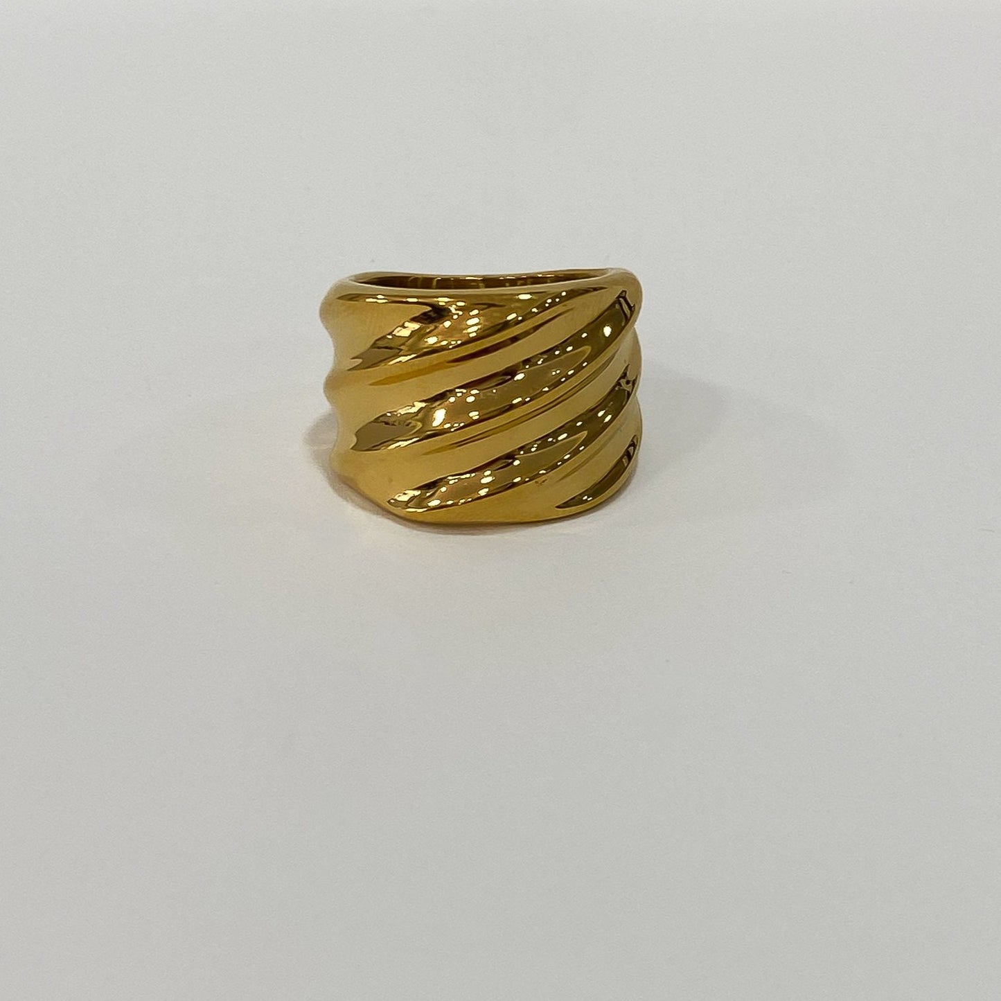 anillo oro baño de oro waterproos Sauvage- Bendita Eva