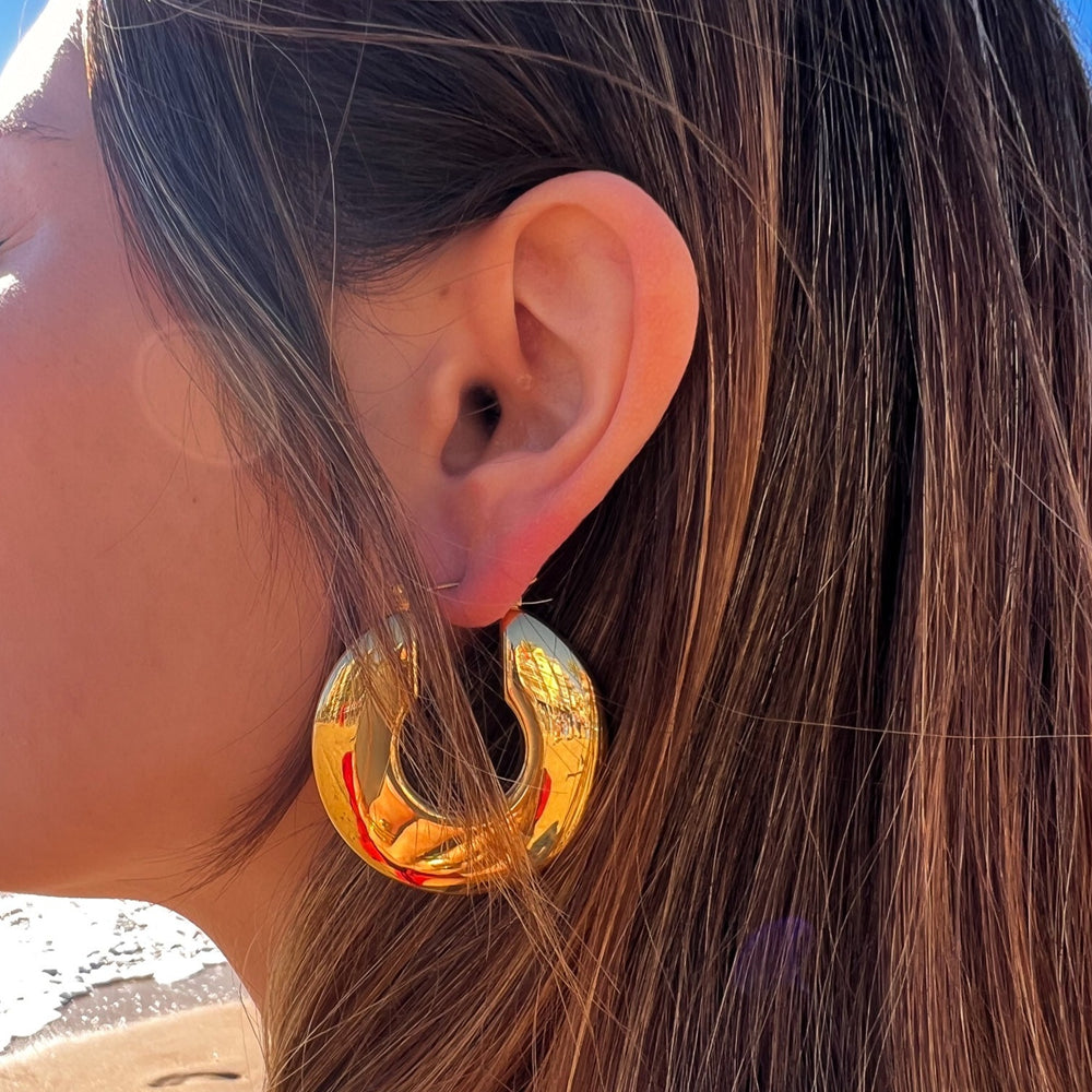 
                      
                        Pendientes aro gordo cierre catalan waterproof - Bendita Eva
                      
                    